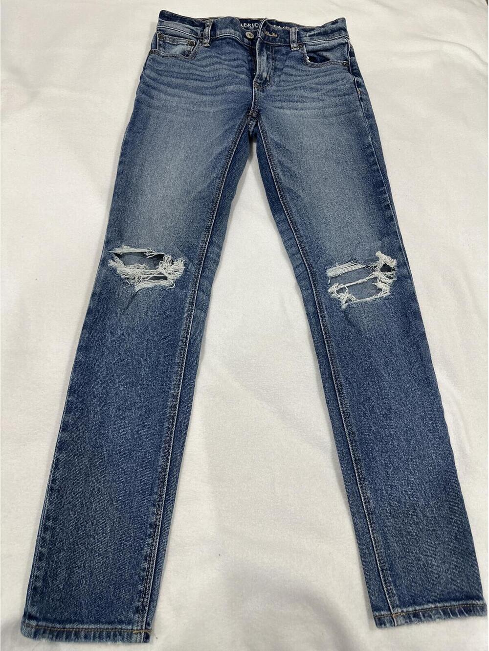 American Eagle Women's Distressed Stretch Jeans Medium Wash